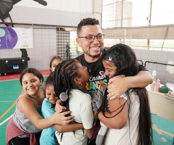 Premio-Melhor-Escola-do-Mundo-1-1024x684